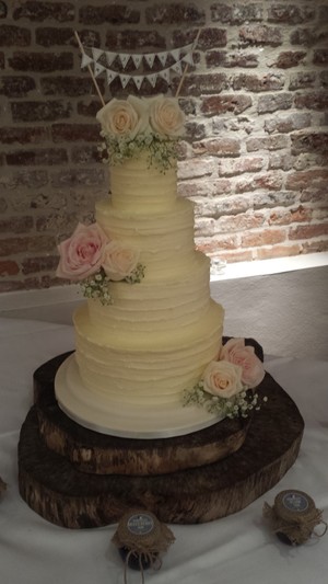 Rustic Lined Buttercream 