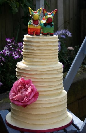 White chocolate wedding cake wedding cake dublin wedding cake the mill hosue slane pinaata donkey cake 3
