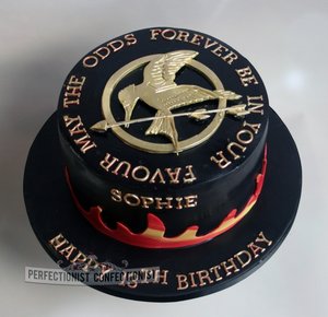 Mockingjay cake hunger games cake birthday cake dublin novelty cake dublin cake malahide cake swords cake kinsealy 1