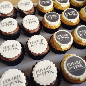 corporate cupcakes 