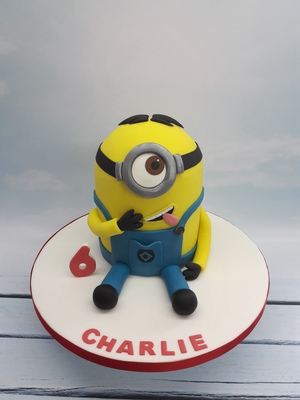 Minion Cake