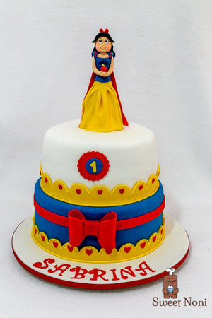 Snow White Cake