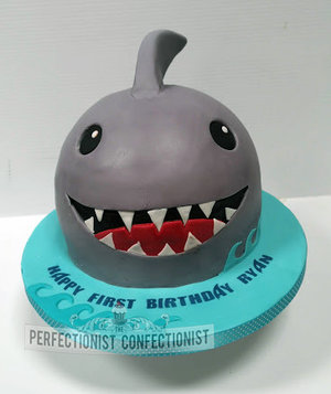 Babyshark  baby shark  cake  birthday  jaws  shark  birthday cake  dublin  swords  malahide  kinsealy  cake maker  chocolate  novelty  celebration  %281%29