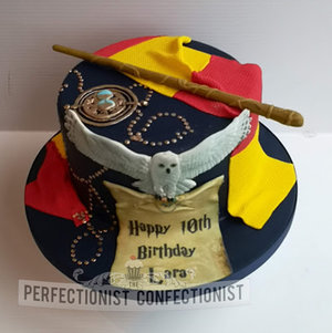 Harry potter  birthday cake  hermione  wand  time turner  gryffendor  cake novelty  celebration  cake maker  dublin  swords  malahide  kinsealy  howth  %286%29