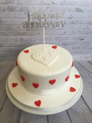 A Simple Anniversary Cake - sometimes the best