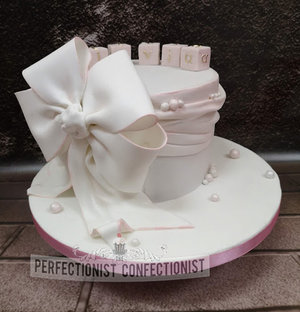 Christening  cake  naming day  cake  cake maker  cakemaker  dublin  swords  malahide  pink  bow  blocks  pretty  cute  elegant  kinsealy  portmarnock  %281 %286%29