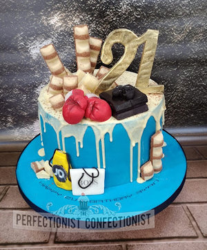 Drip  cake  chocolte  kinder  boxing gloves  playstation 4  ps4  jd sports  hugo boss birthday cake  cake maker  dublin  swords  malahide  kinsealy  %285%29