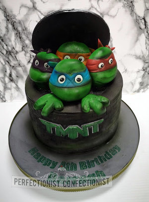 Teenage ninja turtles  tmnt  mutant  cake  birthday  chocolate  celebration  novelty  dublin  swords  malahide  kinsealy  cake maker  %284%29