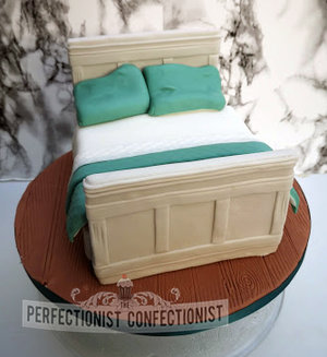 Des kelly interiors  corporate  cake  press  pr  dublin  swords  malahide  cake maker  double bed  perfectionist confectionist  queen size bed  bed linen  cake %285%29