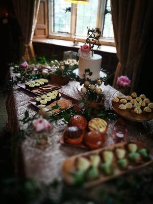 Modern 'Irish' Themed Dessert table 